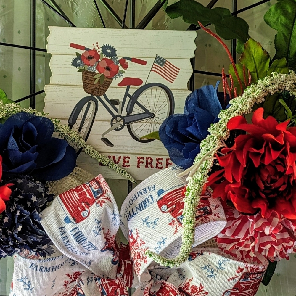 "Live Free" wheel wreath - Picture 4 of 15
